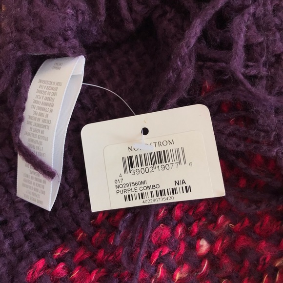 Nordstrom striped blanket scarf NWT 🎄 - Picture 2 of 3